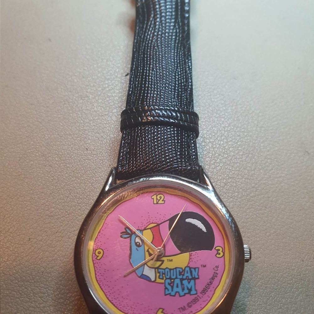 🦋10/$20🦋 Vtg 1991 Kelloggs Toucan Sam Silver/Pink Leather Women's Watch - Picture 3 of 5